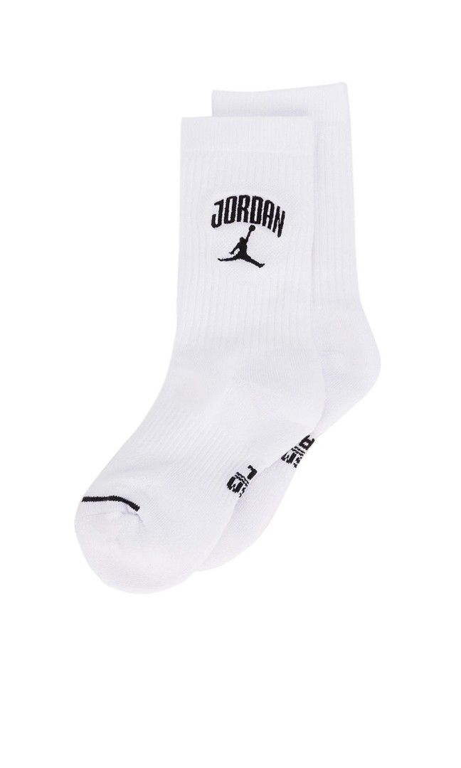 Jordan everyday crew socks (Category: Socks) located in Manila. Submitted by basiclang (Listing ID 1392623735, Image 1). Description: jordan everyday crew socks size medium brandnew legit 450 only.