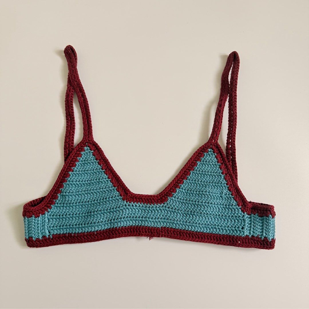 Jos Mundo Kurot Bralette (Category: Others Tops) located in Tarlac. Submitted by gemini___sun (Listing ID 1392577873, Image 2). Description: Used once only Size xs Retails php3900 in store Slightly negotiable .