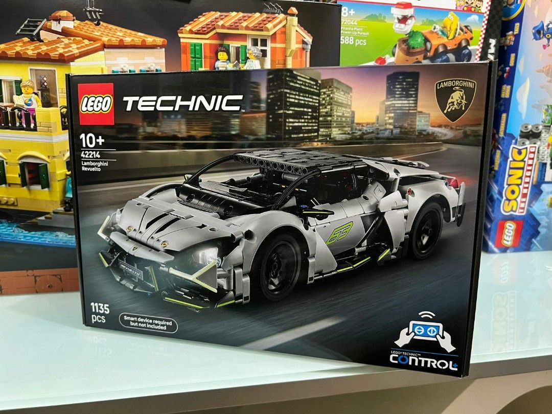 Lego Technic 42214 Lamborghini Revuelto Super Sports Car, Hobbies ...