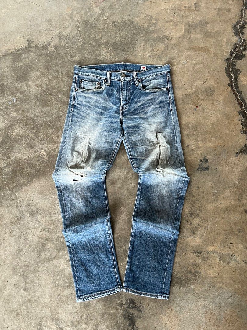 Levi’s 511 (Category: Jeans) located in Baler. Submitted by allthrifted31 (Listing ID 1392681728, Image 1). Description: Levi’s 511 (Red tab) Waist: 31 Length: 32 Hem: 7 Condition: Excellent (crispy) Issue: Ripped jeans.