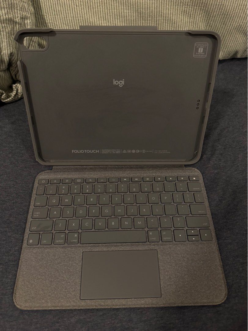 Logitech folio touch iPad Air 11inch (M2 & M3), iPad Air (4th & 5th