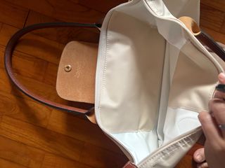 (Category: ) located in . Submitted by shop_loved (Listing ID 1392599951, Image 1). Description: .