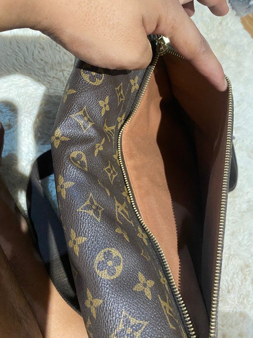 LV (Louis Vuitton) Crossbody Bag (Category: Luxury Bags & Wallets) located in Angono. Submitted by oneal_87 (Listing ID 1392643278, Image 3). Description: Authentic Loui Vuitton with code made of monogram canvas excellent condition mode of payment: gcash or bank transfer.