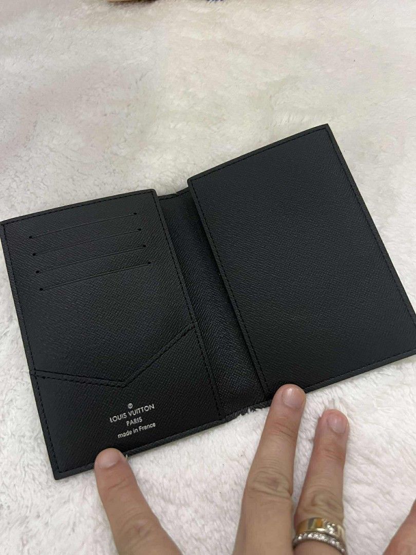 Lv Passport holder (Category: Luxury Bags & Wallets) located in Iloilo. Submitted by jananapad (Listing ID 1392609459, Image 3). Description: LV PAssport holder Wallet Unused Graphite Year 2018 production With box only GUARANTEED ORIGINAL jm914.