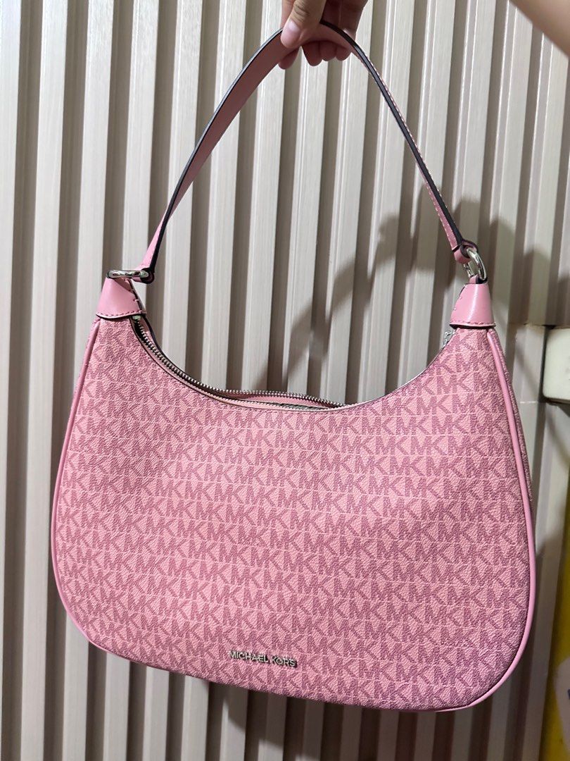 Michael Kors Cora Large FIXED PRICE (Category: Luxury Bags & Wallets) located in Tandag. Submitted by kawaiispreloved (Listing ID 1392610100, Image 1). Description: With sling..