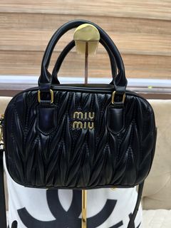 (Category: ) located in . Submitted by fashionalternatives (Listing ID 1392621224, Image 1). Description: .