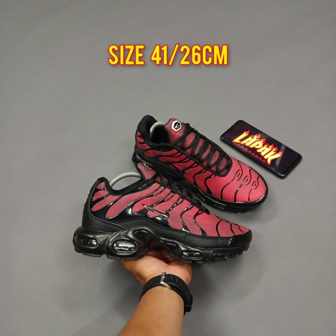 Sepatu Nike Air Max Plus Gray And Red Men's Nike Air Max Plus TN