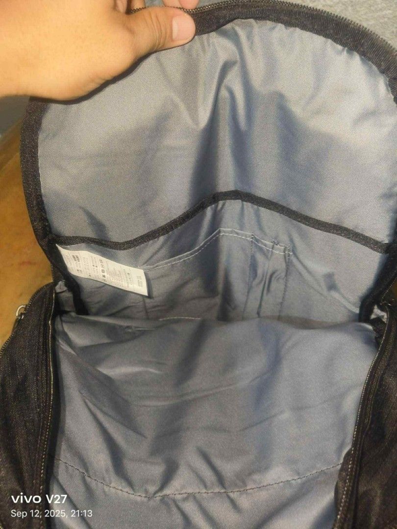 Nike brasilia medium 24L (Category: Backpacks) located in Manila. Submitted by basiclang (Listing ID 1392622394, Image 2). Description: Nike brasilia medium 24L brandnew below srp 1195 only.