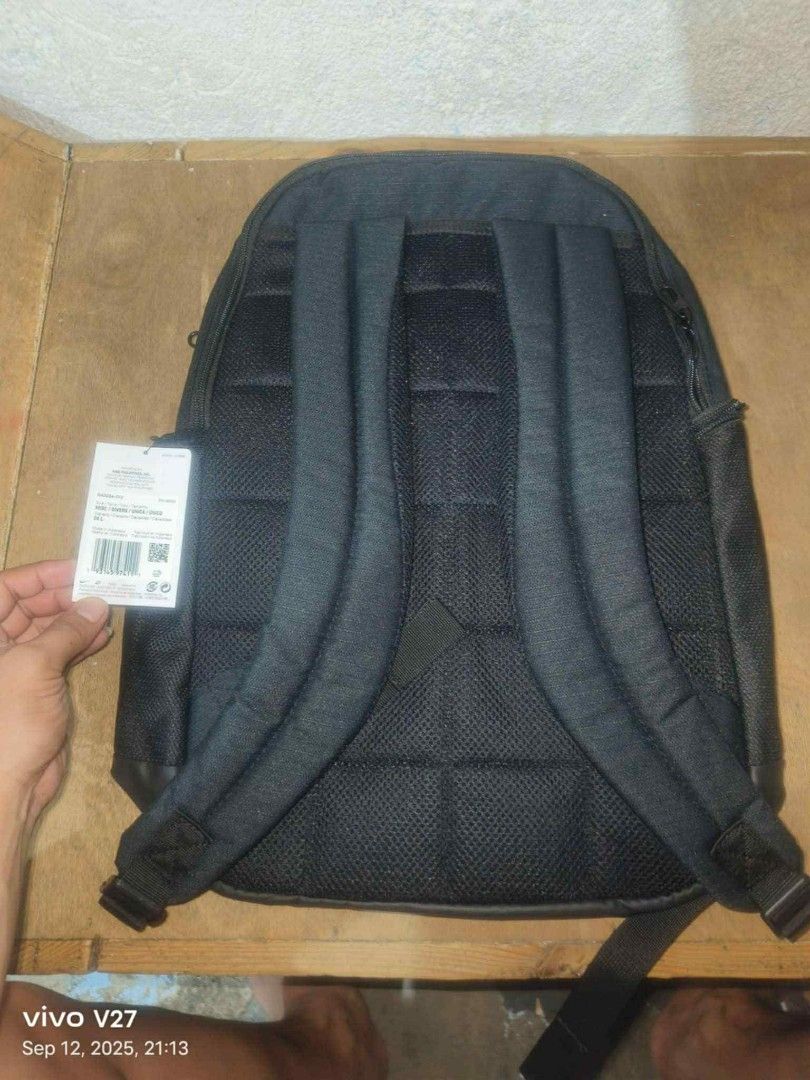 Nike brasilia medium 24L (Category: Backpacks) located in Manila. Submitted by basiclang (Listing ID 1392622394, Image 3). Description: Nike brasilia medium 24L brandnew below srp 1195 only.