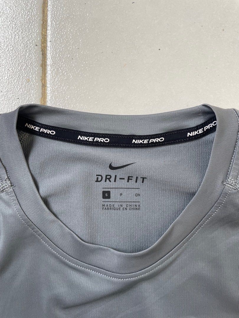 Nike Pro Long Sleeve Compression Activewear (Category: Activewear) located in Santiago. Submitted by ace.stuff (Listing ID 1392581066, Image 3). Description: No issues Like new Small on tag fits up to large 17.5x26 Sleeve 23.5 DM to purchase.