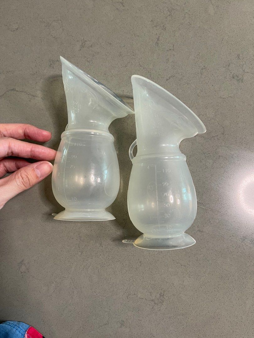 Pigeon silicon milk catcher hakaa (Category: Breastfeeding & Bottle Feeding) located in Manila. Submitted by kristielyntan (Listing ID 1392504117, Image 1). Description: Pigeon silicon milk catcher hakaa.