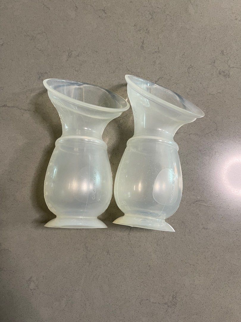 Pigeon silicon milk catcher hakaa (Category: Breastfeeding & Bottle Feeding) located in Manila. Submitted by kristielyntan (Listing ID 1392504117, Image 2). Description: Pigeon silicon milk catcher hakaa.