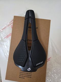 （分類：）位於 。 由 chanbk999 提交（商品編號 1392499527，圖片 1）。簡介： 。