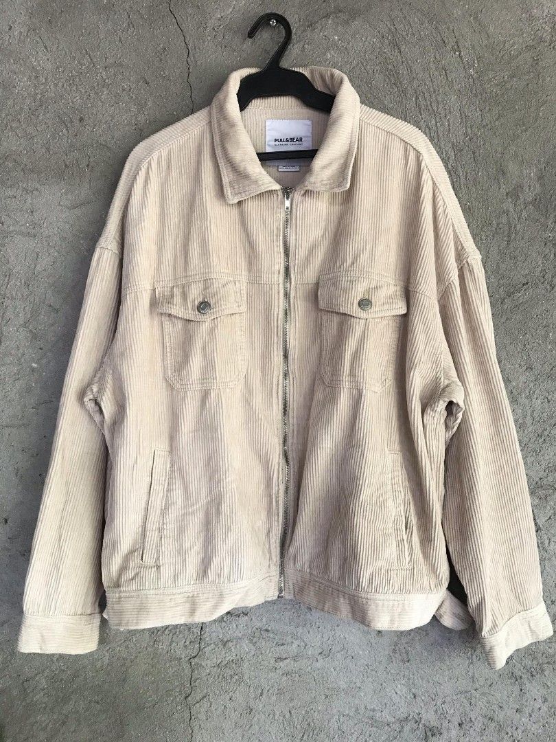 Pull & Bear Corduroy Zip-up Workwear Jacket (Category: Coats, Jackets and Outerwear) located in San Jose del Monte. Submitted by _elll (Listing ID 1392616345, Image 2). Description: Pull & Bear corduroy zip-up workwear jacket XL on tag ( L 27 × W 26 ) Cream/Beige color way Issue: himulmol sa inner part since corduroy material (check 2nd to the last photo) 699 + sf, negotiable! 📍San Jose Del Monte, Bulacan.