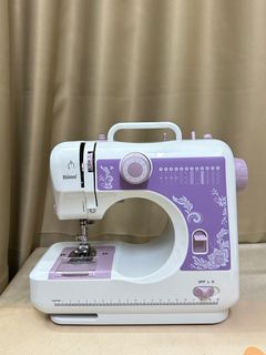 (Category: ) located in . Submitted by blossomcloset (Listing ID 1392610838, Image 1). Description: .