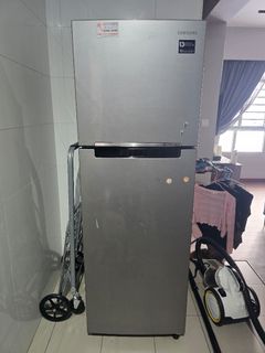 (Category: ) located in . Submitted by 1onesellitzz (Listing ID 1392500998, Image 1). Description: .