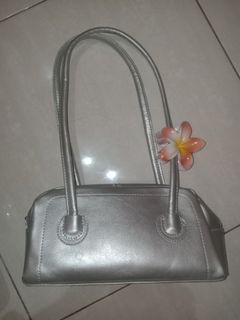 (Kategori: ) berada di . Dikirim oleh seledry (ID iklan 1392595053, Gambar 1). Deskripsi: .