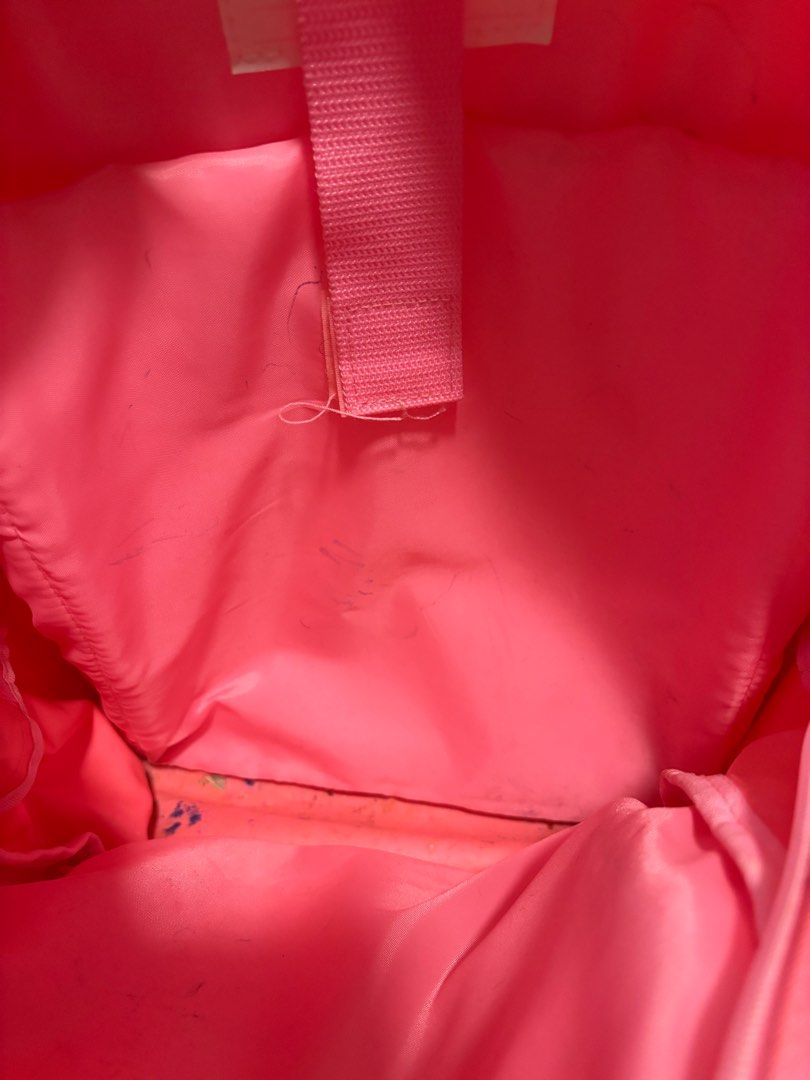 Smiggle Backpack (Category: Backpacks) located in Marikina City. Submitted by issiakiko (Listing ID 1392572715, Image 2). Description: Needs cleaning inside. No issue. .