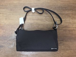 （分類：）位於 。 由 waitinglau 提交（商品編號 1392645398，圖片 1）。簡介： 。
