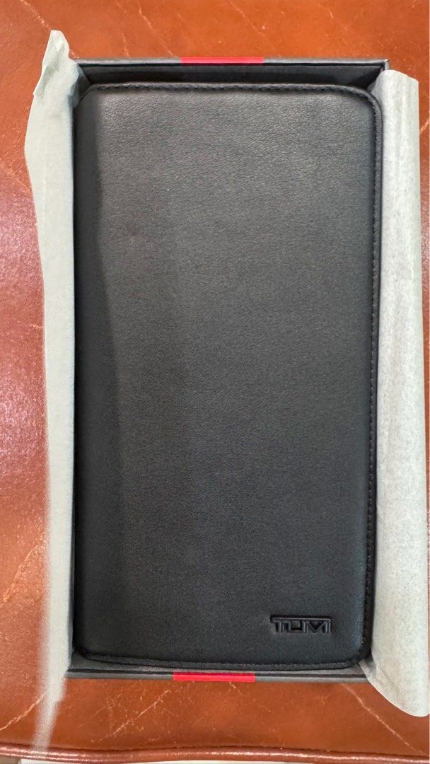 Tumi Wallets (Category: Bags & Wallets) located in Singapore. Submitted by baape (Listing ID 1392625736, Image 1). Description: .