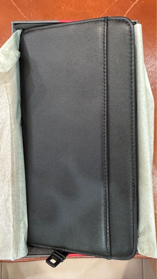 Tumi Wallets (Category: Bags & Wallets) located in Singapore. Submitted by baape (Listing ID 1392625736, Image 2). Description: .