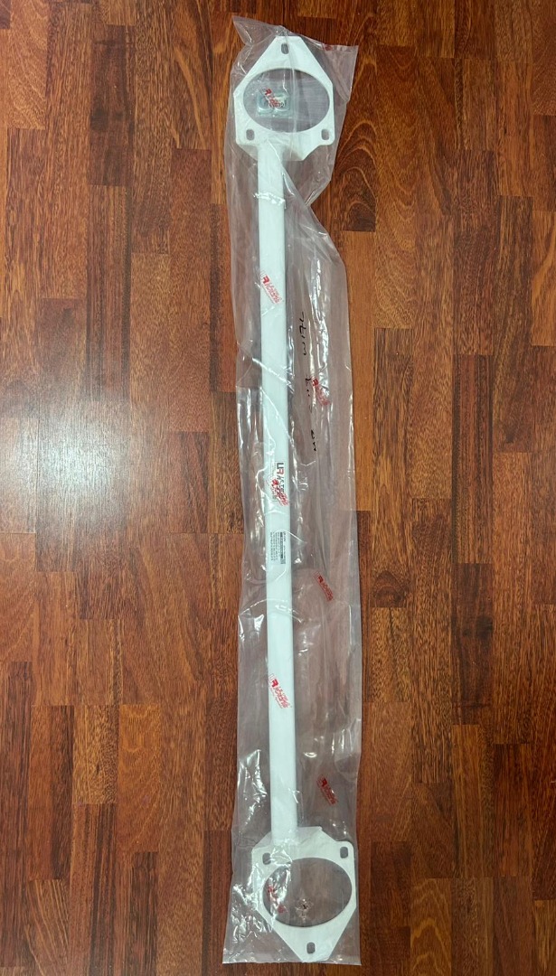 Ultra Racing Strut Bar Mercedes Benz CLA180 / CLA200 / CLA 250 / CLA45 ...