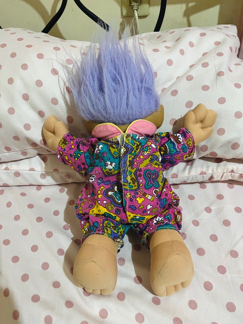Vintage Troll Plush (Category: Plushies & Soft Toys) located in Legazpi City. Submitted by pink_moonlight (Listing ID 1392680320, Image 2). Description: .