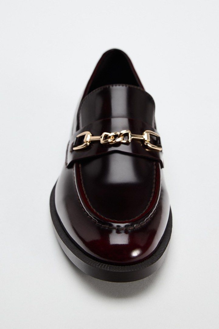 Zara Burgundy Loafers (Category: Loafers) located in Manila. Submitted by happyleiii (Listing ID 1392637718, Image 2). Description: Beautiful color in real life RFS - loafers are not my style pala :(( Might be yours po .