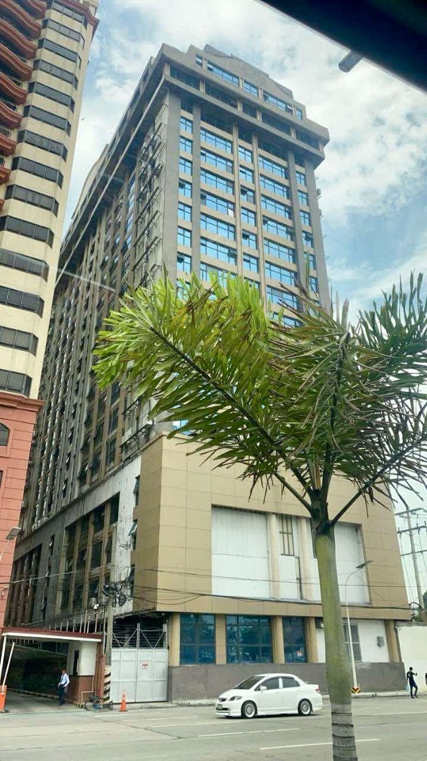 (Category: ) located in . Submitted by modernedge_livingph (Listing ID 1392727098, Image 1). Description: .