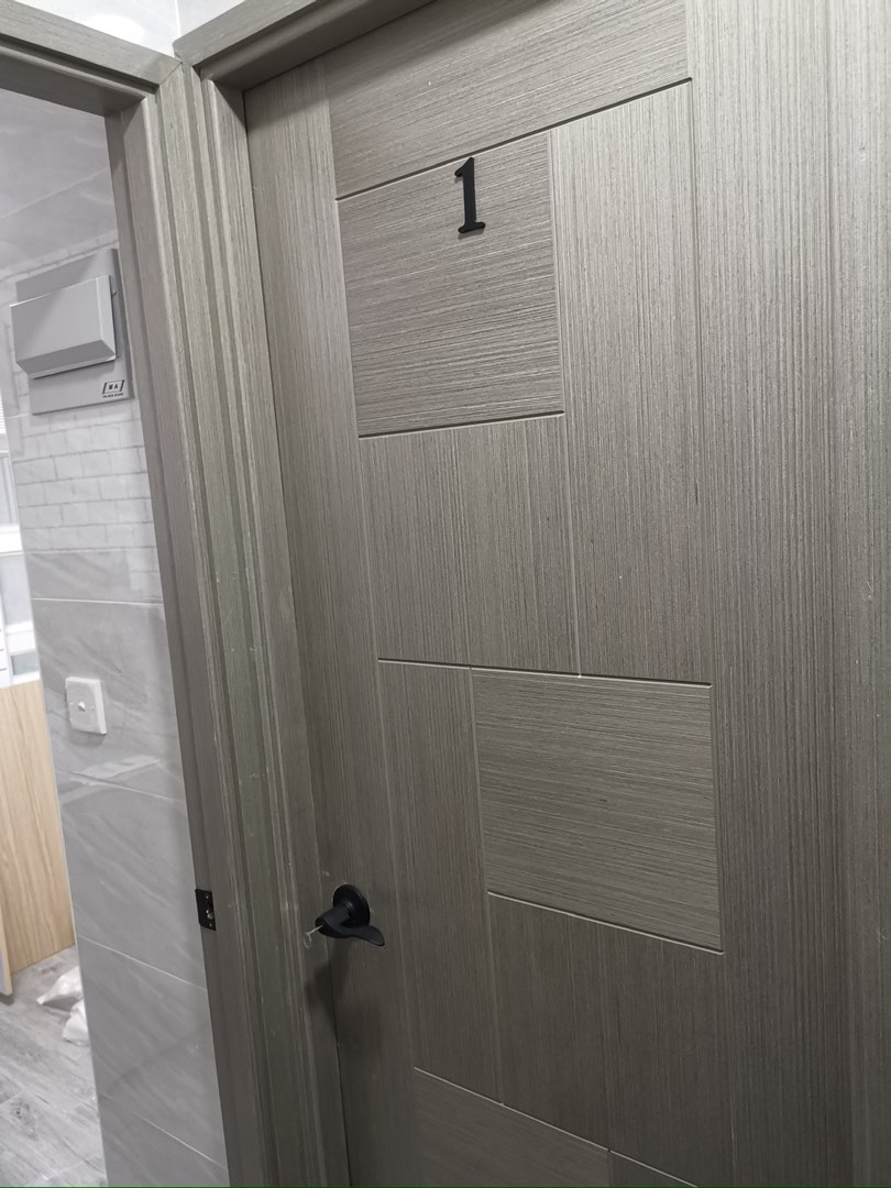 Apartment Split into Two Units64076921284354110