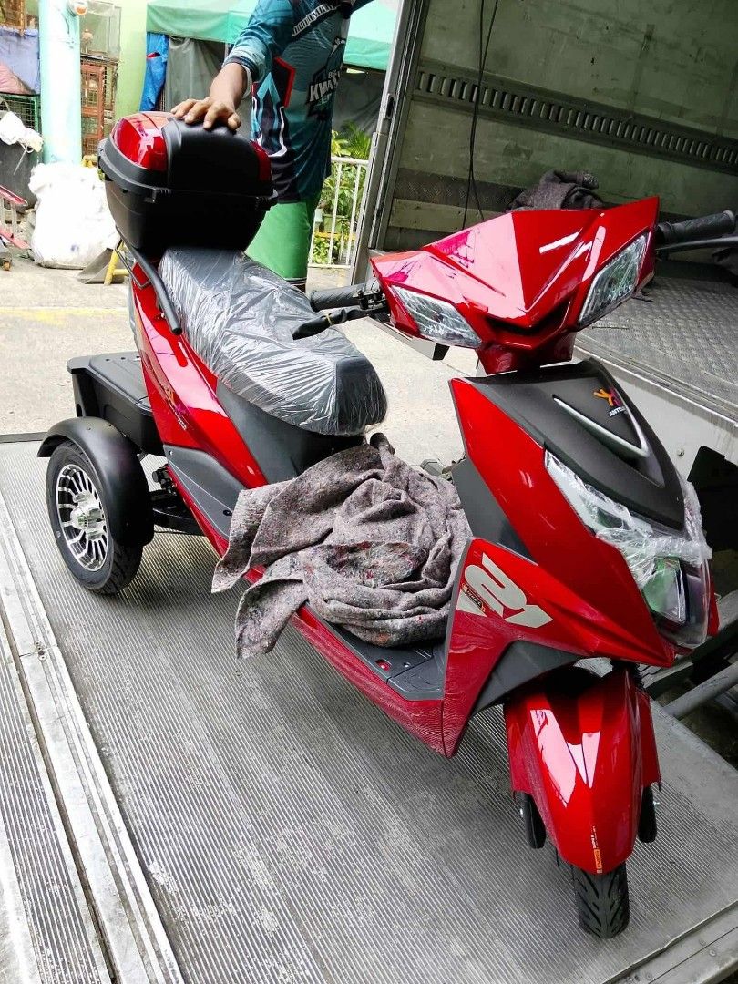 3wheels motor style ebike (Category: Motorbikes for Sale) located in Manila. Submitted by saguittarian06 (Listing ID 1392778943, Image 3). Description: (S02) 3-WHEEL MOTOR STYLE EBIKE ✅Brand new & Good Quality ✅Presyong Bodega ✅With Certificate of Ownership ✅With Service Warranty PHP 26000 SPECIFICATIONS & INCLUSIONS: ▪️1200 WATTS ▪️60V20AH ▪️48KPH TOP SPEED ▪️30 TO 40KM IF FULL CHARGE ▪️PARKING FUNCTION ▪️DUAL SUSPENSION ▪️DIFFERENTIAL MOTOR HUB