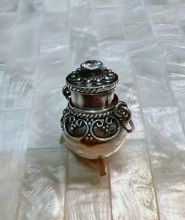 銀吊咀64207022994049110