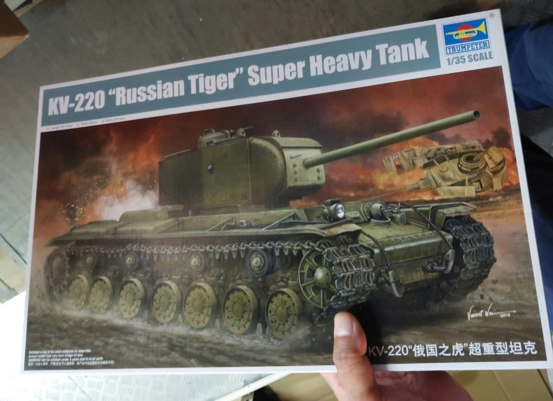 Trumpeter 1/35 – Char Lourd KV-220 ‘Tigre Russe’ – Maquette Plastique 05553