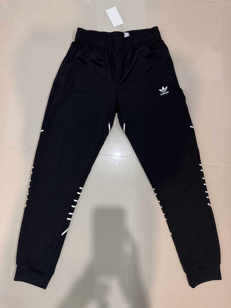 Adidas Classic Logo pants with tag (Category: Other Bottoms) located in Davao. Submitted by bargainbuddies2021 (Listing ID 1392787867, Image 1). Description: Measurement: Length:90 cm,, Waist : 32-44cm BRAND NEW WITH TAG.
