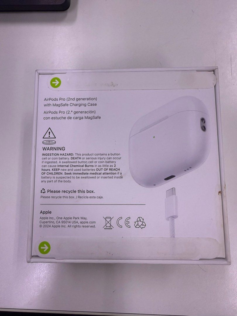 Airpods Pro Gen 2 (type c) (Category: Earphones) located in Angeles City. Submitted by marvinjbm110069 (Listing ID 1392689222, Image 3). Description: 💯Original 💯brand new sealed Rfs.gift for me but i have already one.