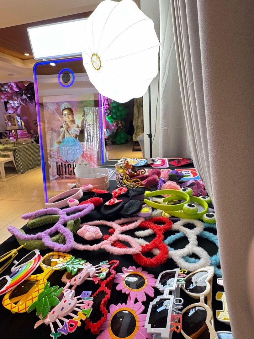 Mirror Photobooth + DNP Printer (DSLR not included) Business-ready (Category: Lighting & Studio Equipment) located in Binangonan. Submitted by eyy_jey (Listing ID 1392802476, Image 3). Description: ✨ Second-Hand Mirror Photobooth Package – High-end printer included - Ready to Use! ✨ Perfect for weddings, parties & events: • 70” Interactive Touch Screen Mirror Booth + carrier box • DNP RX1HS Photobooth Printer (fast, high-quality prints) • DSLRboo