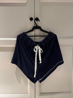 (Category: ) located in . Submitted by mcl.closet (Listing ID 1392840909, Image 1). Description: .