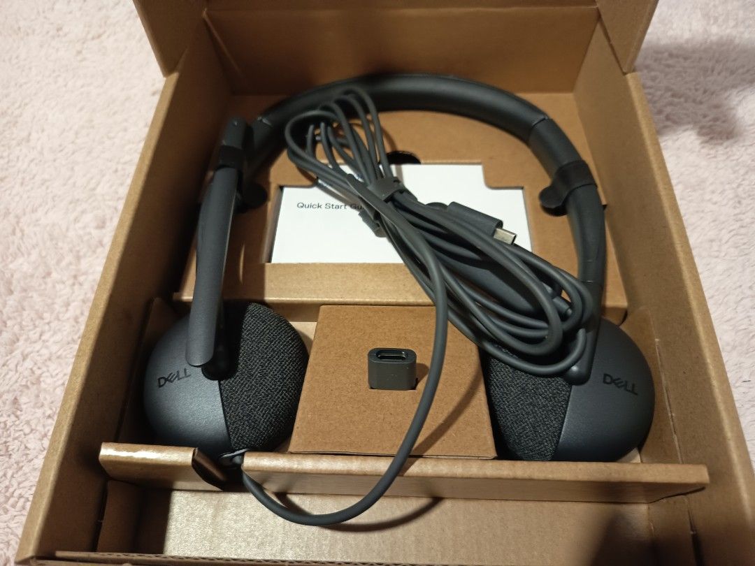 Dell headset 1700 nalang (Category: Headphones & Headsets) located in Pasig City. Submitted by umarsampo (Listing ID 1392817443, Image 3). Description: dell headset 1700 nalang, brand-new..