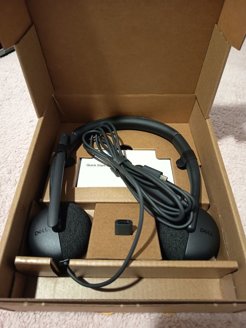 Dell headset 1700 nalang (Category: Headphones & Headsets) located in Pasig City. Submitted by umarsampo (Listing ID 1392817443, Image 2). Description: dell headset 1700 nalang, brand-new..