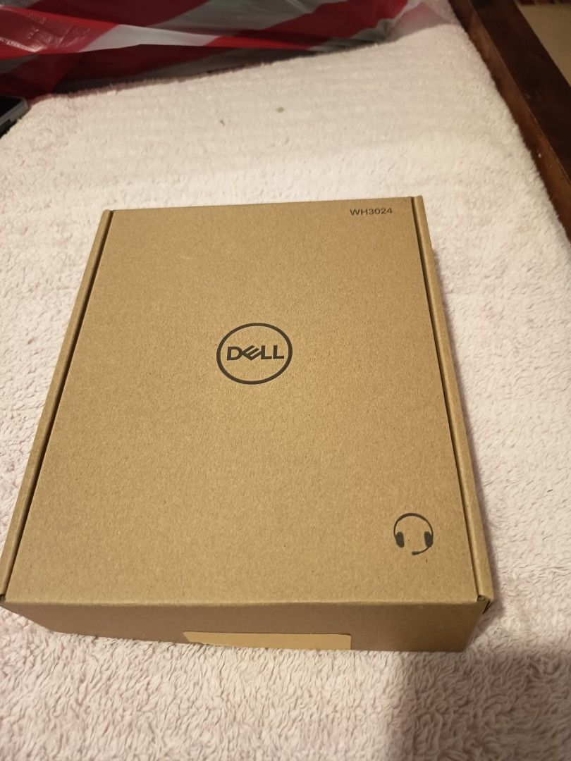 Dell headset 1700 nalang (Category: Headphones & Headsets) located in Pasig City. Submitted by umarsampo (Listing ID 1392817443, Image 1). Description: dell headset 1700 nalang, brand-new..