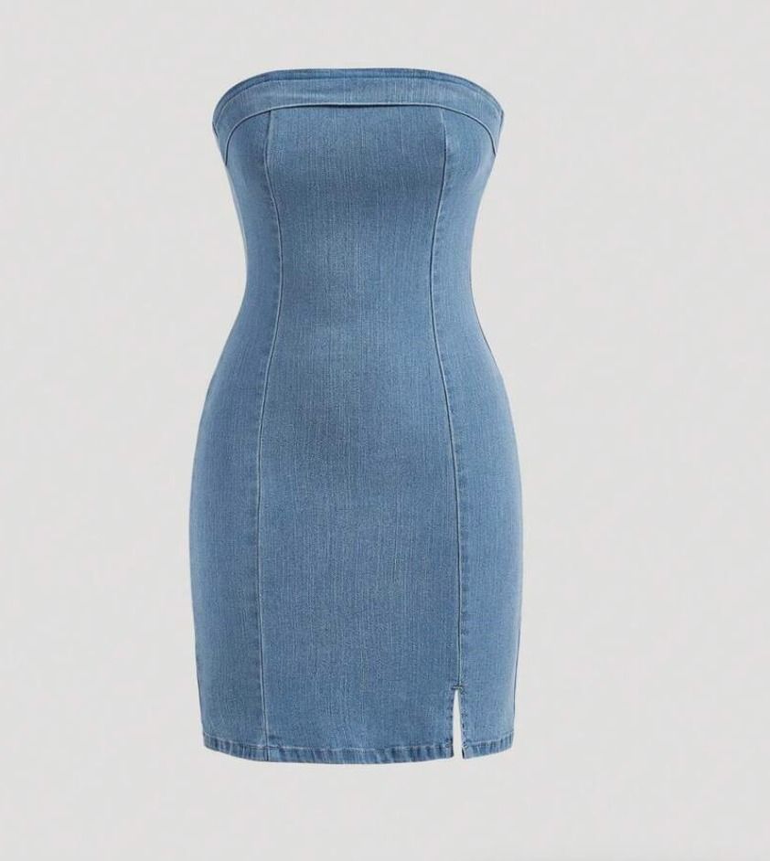 Denim Tube Dress (Category: Dresses) located in Manila. Submitted by girlwholoveaclothes (Listing ID 1392794092, Image 2). Description: -SIZE SMALL ( Used once because the size is big on me, not busty) -Model Height: 4”11, Model Waist: 22 -Zippered Back and Has hook to secure - Has Tube Support so it won’t go down easily -Dress length until almost my knee - Color may differ because of the lighting -Better to iron it before wearing it - Stretchabl