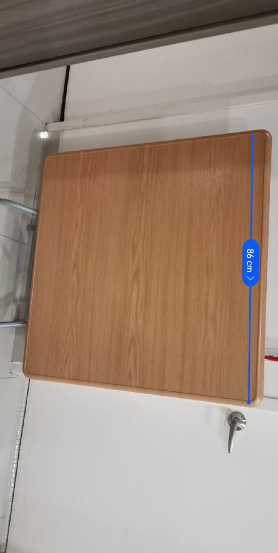 Dining Foldable Table (Category: Tables & Sets) located in Kuala Lumpur. Submitted by kc229perso90218 (Listing ID 1392731749, Image 3). Description: Shown as per pictures, no defect at all. .