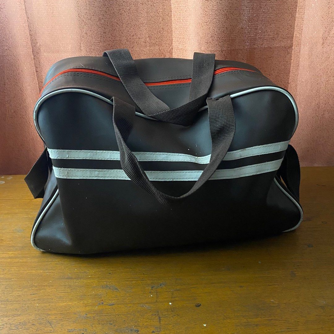 Duffle Bag (Category: Sling Bags) located in Quezon City. Submitted by king_things (Listing ID 1392759520, Image 2). Description: .