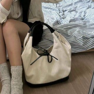 (Category: ) located in . Submitted by apricotss (Listing ID 1392816241, Image 1). Description: .