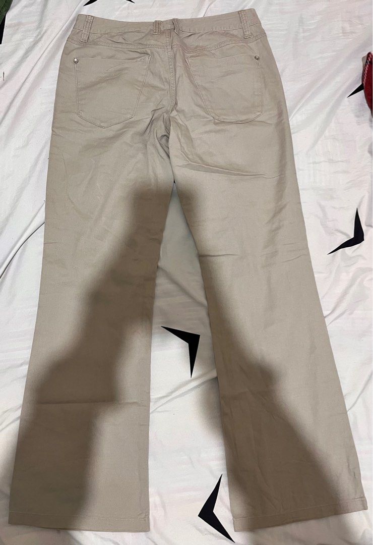 Giordano Khakis (Category: Other Bottoms) located in Baguio. Submitted by arkay_13 (Listing ID 1392837537, Image 2). Description: .