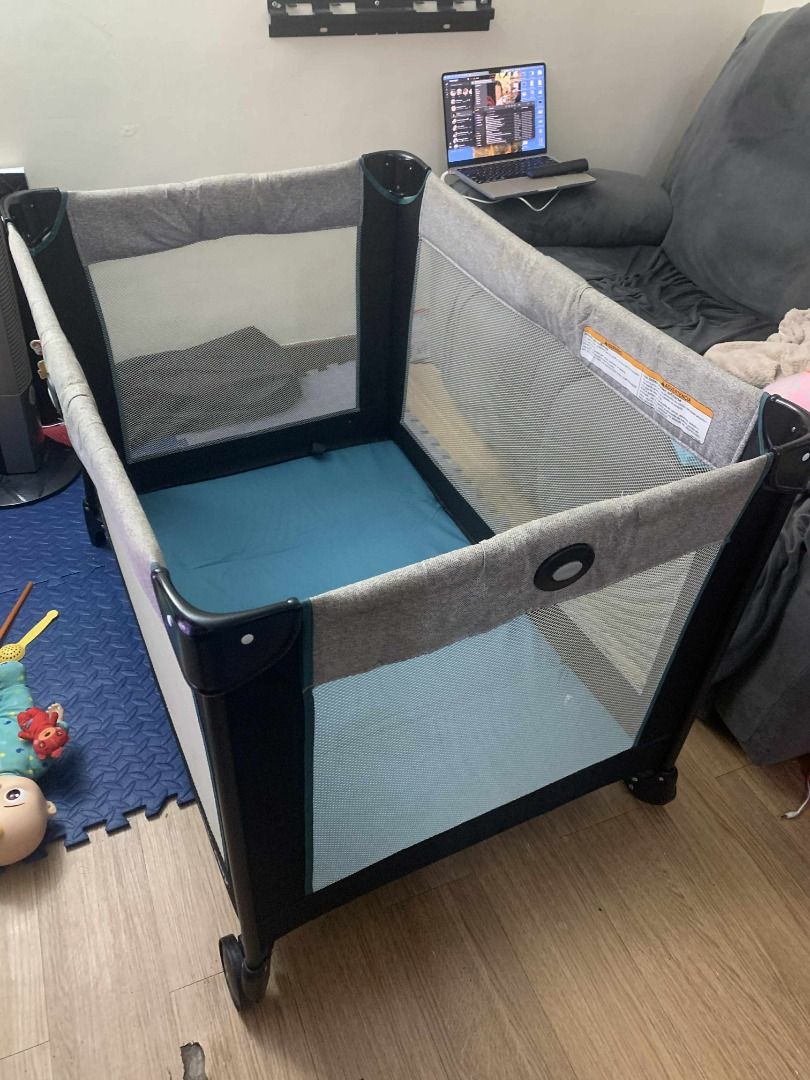 Graco Baby Crib (Category: Cots & Cribs) located in Taguig. Submitted by andrenalin (Listing ID 1392780997, Image 1). Description: Can deliver via lalamove.