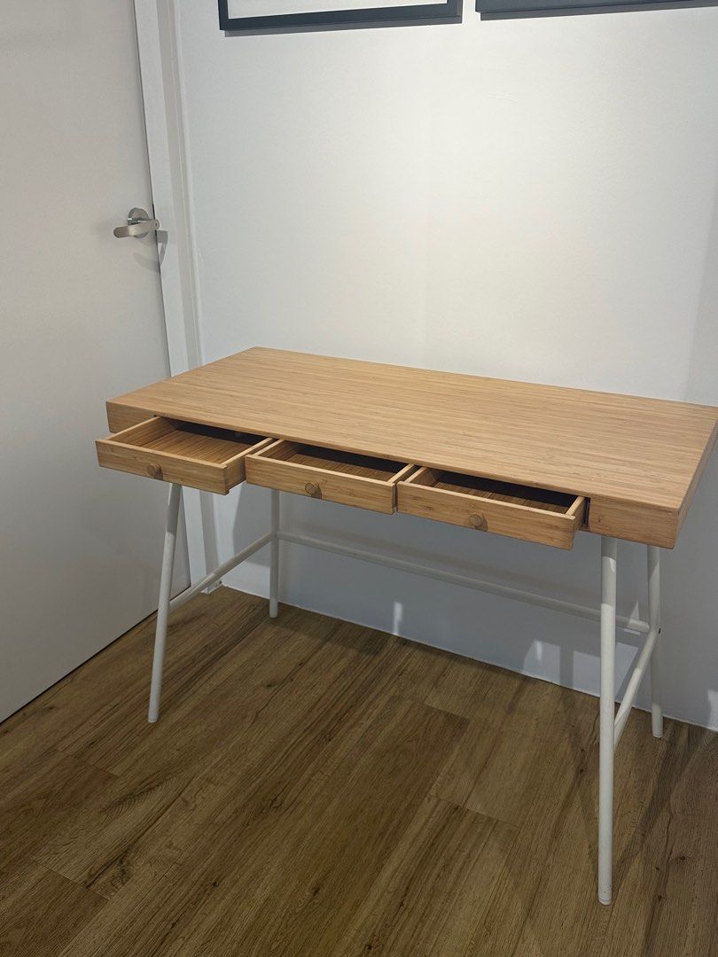 IKEA デスク LILLÅSEN リルオーセン IKEA LILLÅSEN デスク 【デスク