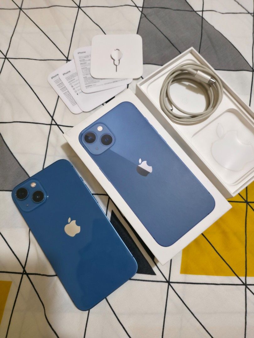 Iphone 13 128gb Slightly Used Sierra Blue (Category: iPhone 13 Series) located in Manila. Submitted by APPLEGOALS (Listing ID 1392797591, Image 2). Description: For sale iPhone 13 128gb Slightly Used open for meet up pick up or lalamove 📌128gb 📌90% battery health 📌no icloud issue 📌no history of repair 📌no sim restrictions 📌factory unlocked Mininal issue: slight dents left side near volume button Inclusions 📌Original cable from unit 📌5 fre