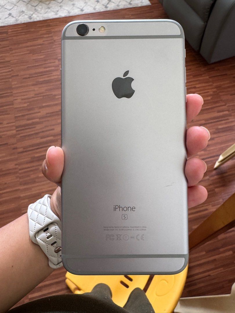 Iphone 6s plus (Category: iPhone 6 Series) located in Balingasag. Submitted by eivon.ecarg (Listing ID 1392726473, Image 2). Description: Selling as is 32gb Openline 100% battery health (replaced) Unit only Issue: broken ang glass ng screen .