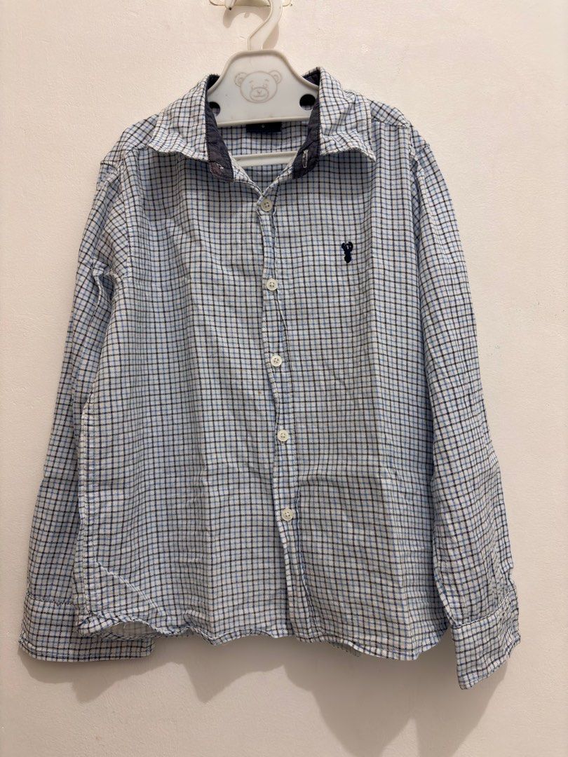 Kids Longsleeve 3-5 years old (Category: Babies & Kids Fashion) located in Quezon City. Submitted by thezzzagm (Listing ID 1392802650, Image 1). Description: Kids Longsleeve Fits to 3-5 years old Flaws: with stain but unnoticeable see pictures Rfs: Decluttering Loc: SM Fairview Buyer will shoulder the SF Courier: Grab/Lalamove/Gogo Express.